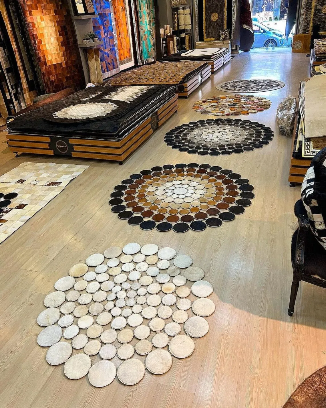 Handmade Natural Cowhide Round Rugs , Office,Bedroom,Living Room Rugs